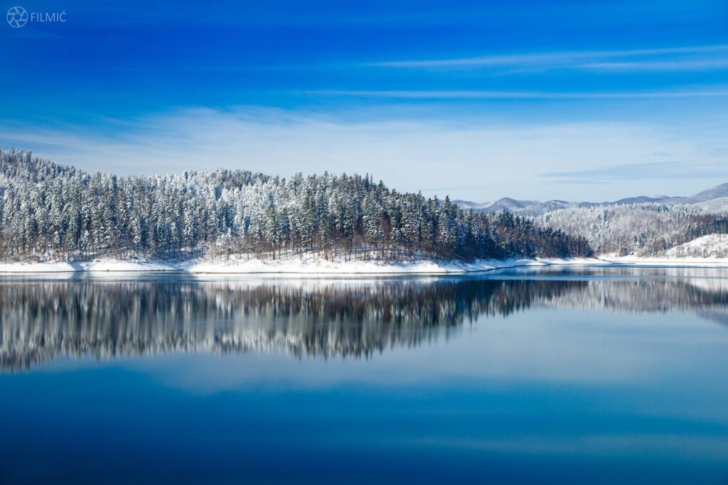 Lokvarsko Jezero Zima